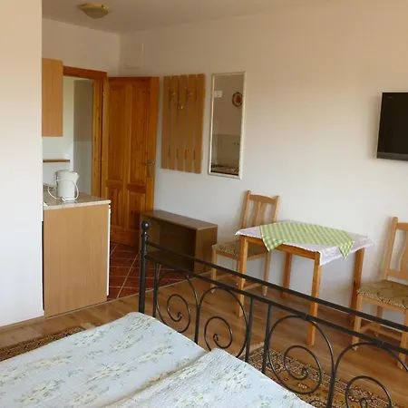 Alex Apartman Apartment Balatonfured