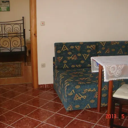 Alex Apartman *